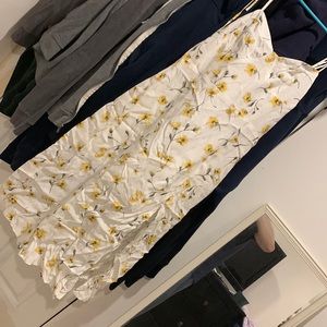 NEW Forever 21 White with yellow flowers dress size large